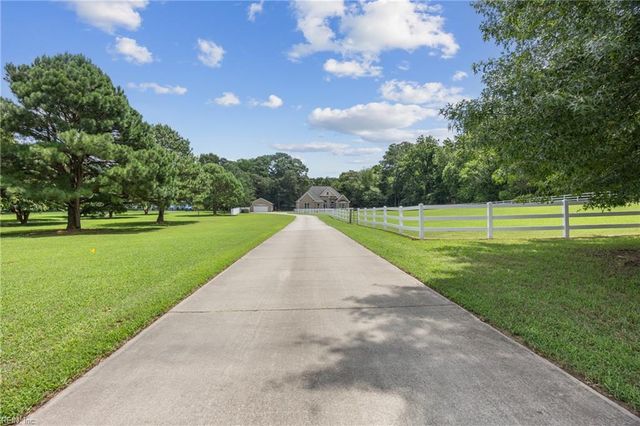 102 Trumpet RD, Smithfield, VA 23430