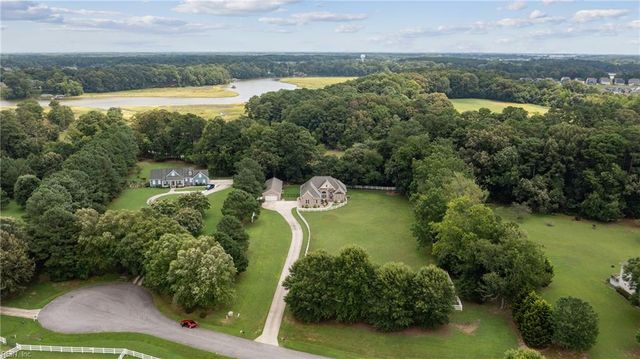 102 Trumpet RD, Smithfield, VA 23430