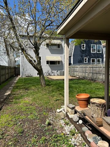 2005 DARROW Avenue, Evanston, IL 60201