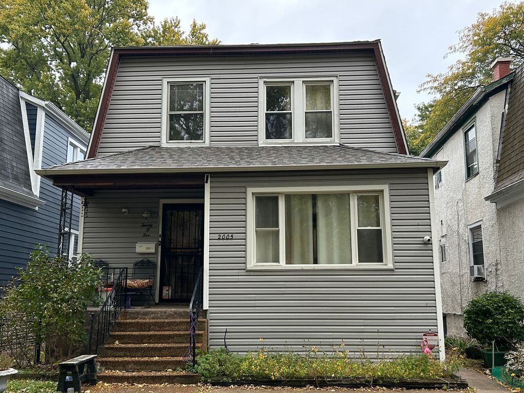 2005 DARROW Avenue, Evanston, IL 60201