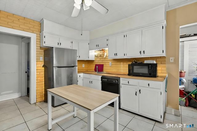 1440 Wood Avenue 1st Floor, Bridgeport, CT 06604