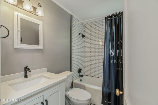 3953 Greenleaf Ave, Knoxville, TN 37919