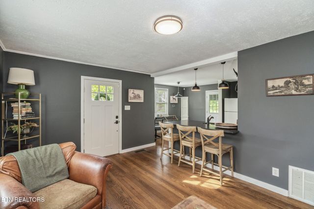 3953 Greenleaf Ave, Knoxville, TN 37919