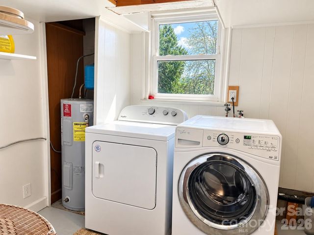 1270 Amherst Road, Morganton, NC 28655