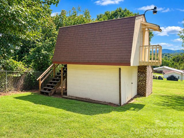 1270 Amherst Road, Morganton, NC 28655