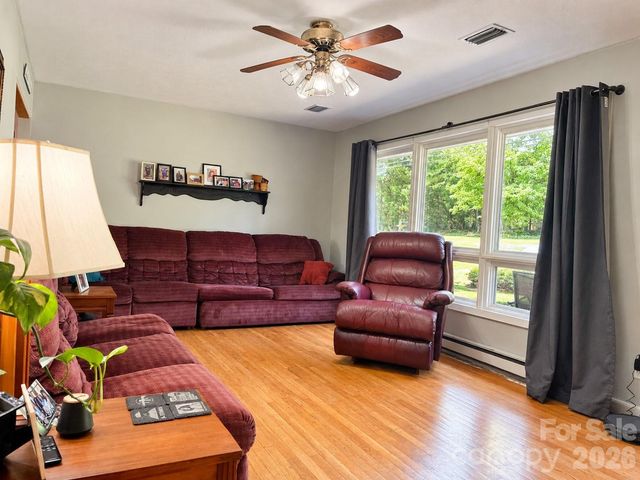 1270 Amherst Road, Morganton, NC 28655