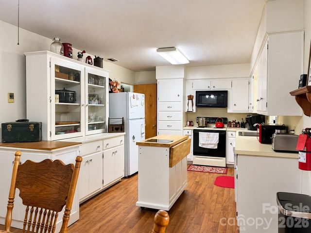 1270 Amherst Road, Morganton, NC 28655