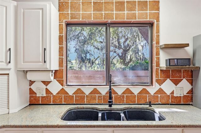 4219 MAGNOLIA AVENUE, Leesburg, FL 34748