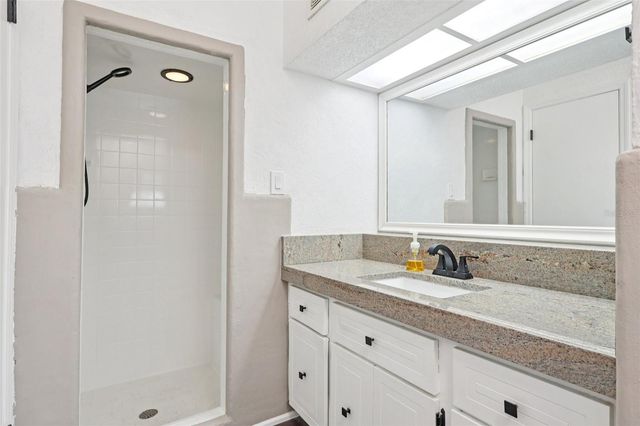 4219 MAGNOLIA AVENUE, Leesburg, FL 34748