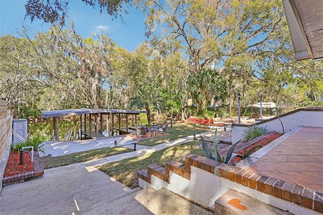 4219 MAGNOLIA AVENUE, Leesburg, FL 34748