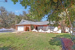 4219 MAGNOLIA AVENUE, Leesburg, FL 34748