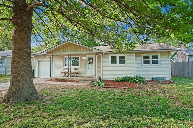 340 W 7th, Haysville, KS 67060