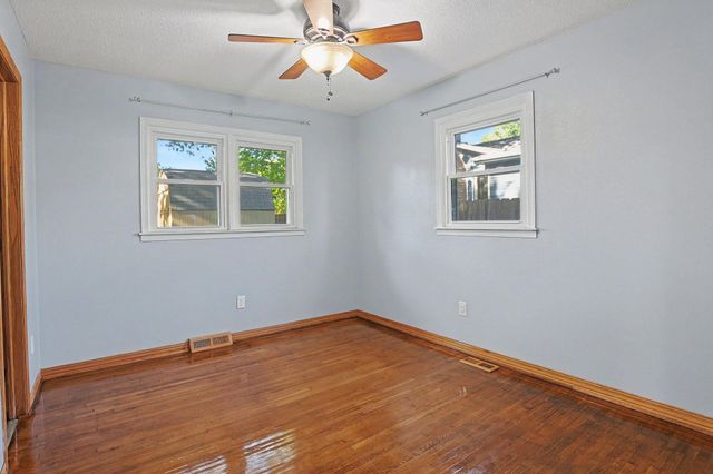 340 W 7th, Haysville, KS 67060