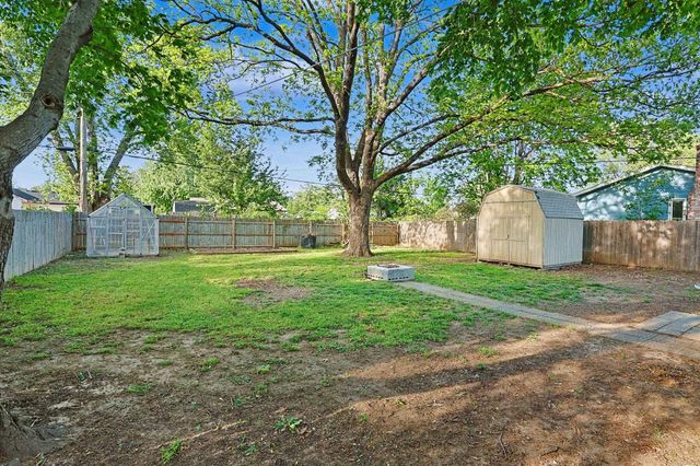 340 W 7th, Haysville, KS 67060