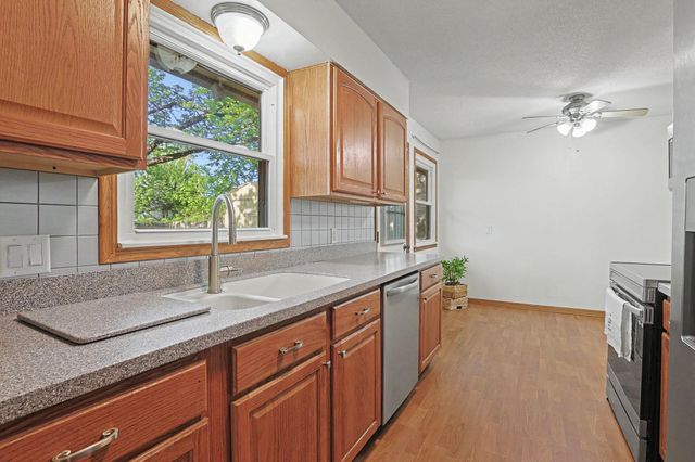 340 W 7th, Haysville, KS 67060