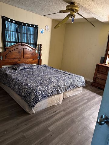 601 SW Menard Street, Sonora, TX 76950