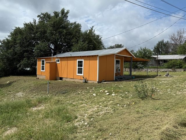 601 SW Menard Street, Sonora, TX 76950