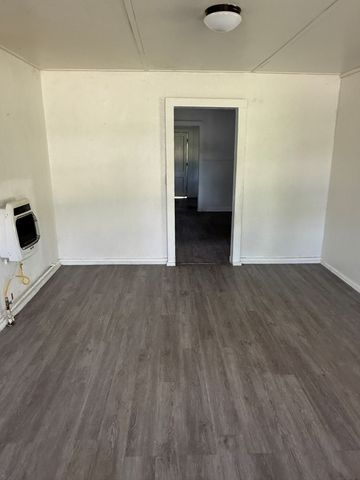 601 SW Menard Street, Sonora, TX 76950