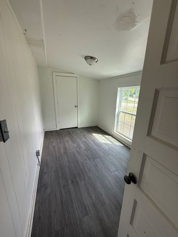 601 SW Menard Street, Sonora, TX 76950