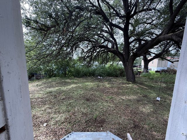 601 SW Menard Street, Sonora, TX 76950