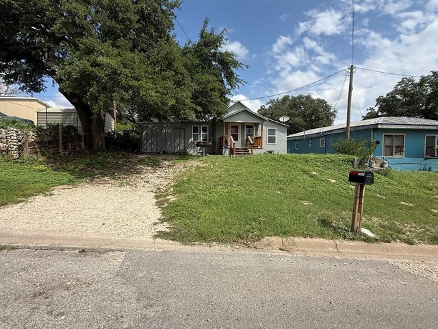 601 SW Menard Street, Sonora, TX 76950