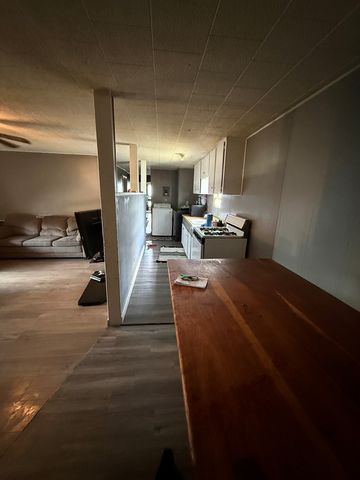 601 SW Menard Street, Sonora, TX 76950