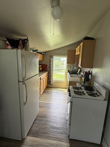 601 SW Menard Street, Sonora, TX 76950