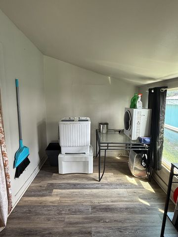 601 SW Menard Street, Sonora, TX 76950