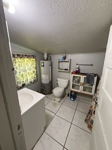 601 SW Menard Street, Sonora, TX 76950