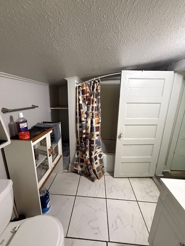 601 SW Menard Street, Sonora, TX 76950