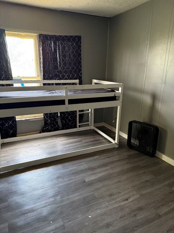 601 SW Menard Street, Sonora, TX 76950