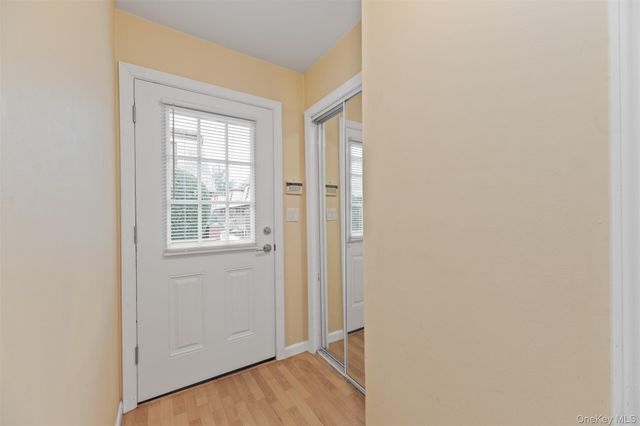 18 Heritage Drive E, New City, NY 10956