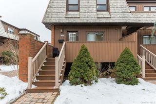 18 Heritage Drive E, New City, NY 10956
