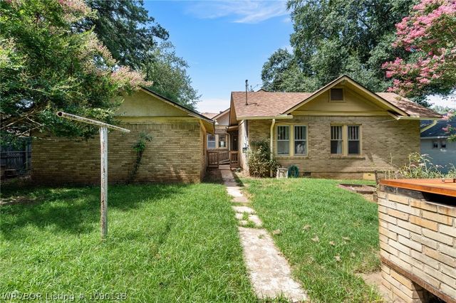 2014 S M Street, Fort Smith, AR 72901