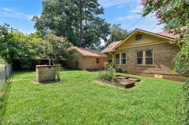 2014 S M Street, Fort Smith, AR 72901