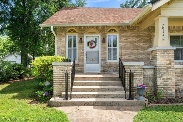 2014 S M Street, Fort Smith, AR 72901