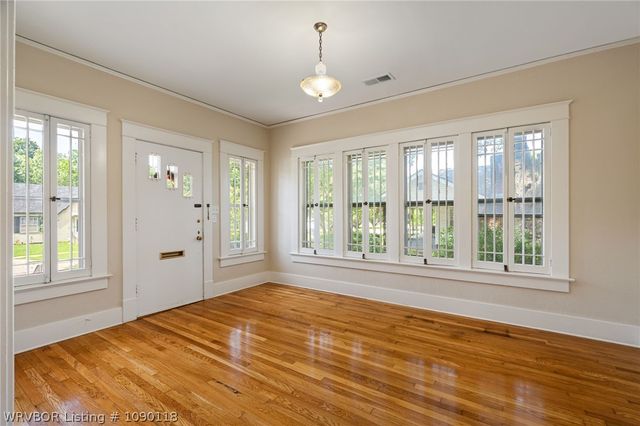 2014 S M Street, Fort Smith, AR 72901