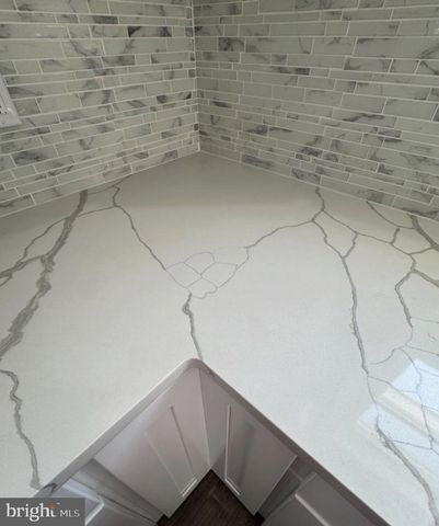 3 N GROVE AVE, National Park, NJ 08063