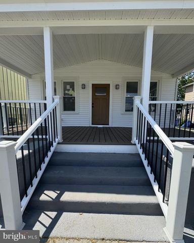 3 N GROVE AVE, National Park, NJ 08063