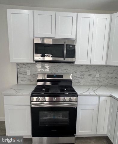 3 N GROVE AVE, National Park, NJ 08063