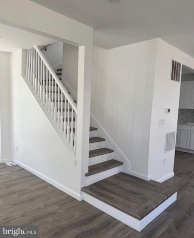 3 N GROVE AVE, National Park, NJ 08063