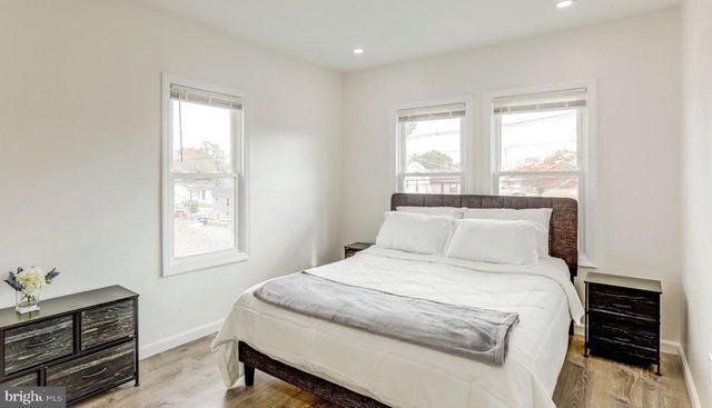 3 N GROVE AVE, National Park, NJ 08063