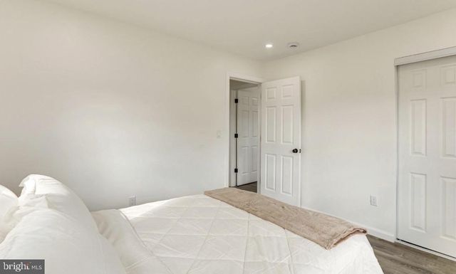 3 N GROVE AVE, National Park, NJ 08063