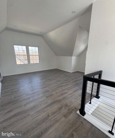 3 N GROVE AVE, National Park, NJ 08063