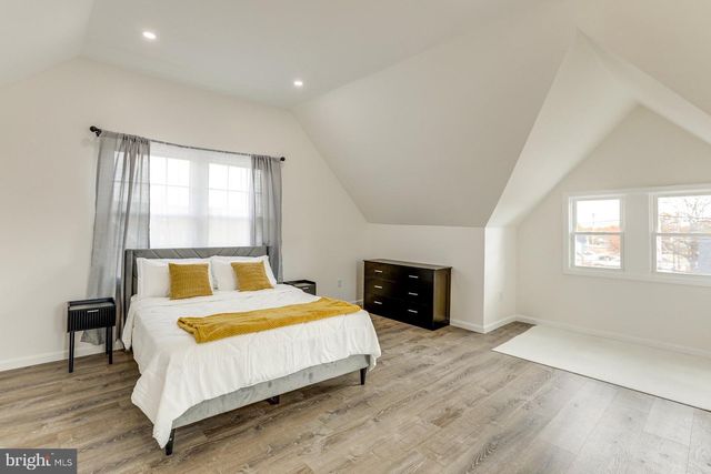 3 N GROVE AVE, National Park, NJ 08063