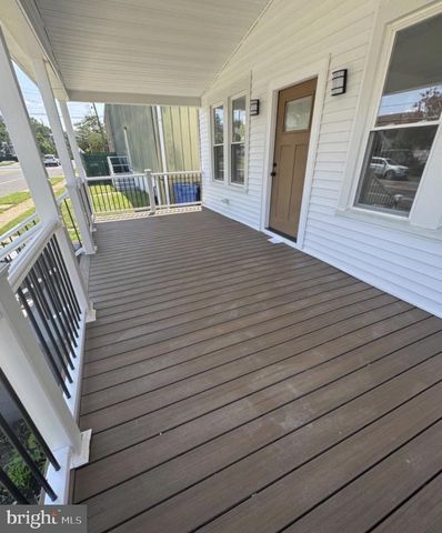 3 N GROVE AVE, National Park, NJ 08063