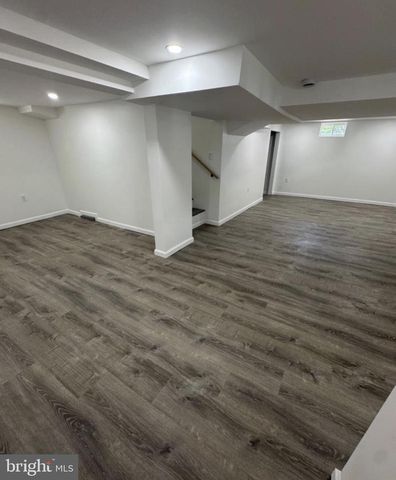 3 N GROVE AVE, National Park, NJ 08063