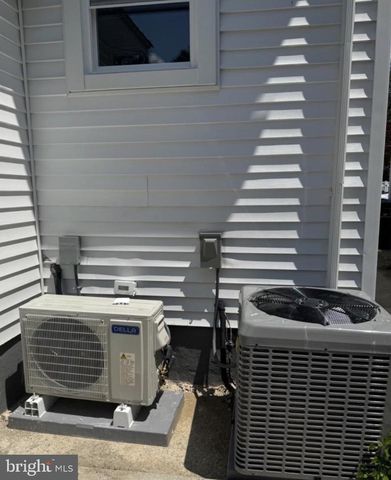 3 N GROVE AVE, National Park, NJ 08063