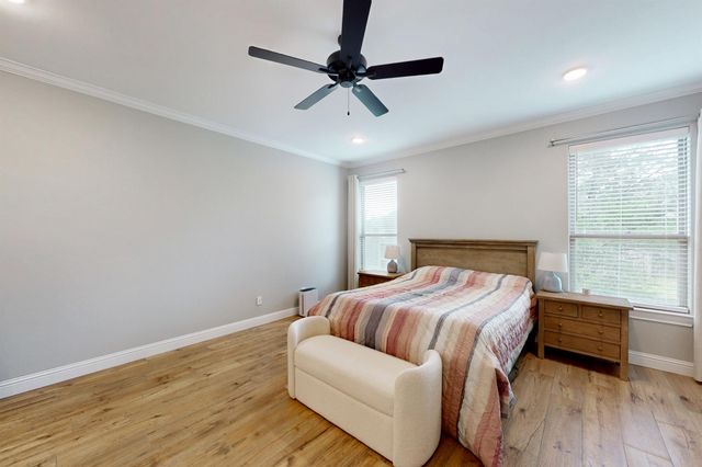 1748 Kerr Valley Lane, College Station, TX 77845