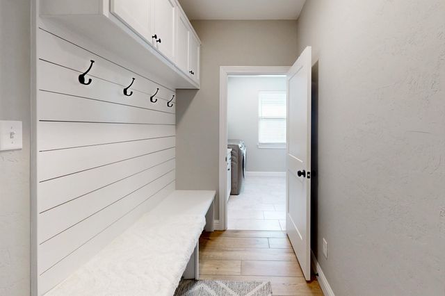1748 Kerr Valley Lane, College Station, TX 77845